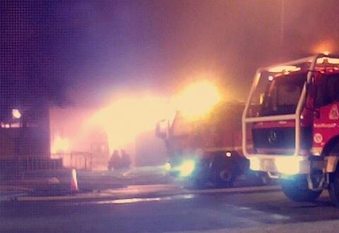 FOTOS: Arde un almacén de pintura en Ali-Gobeo - Gasteiz Hoy