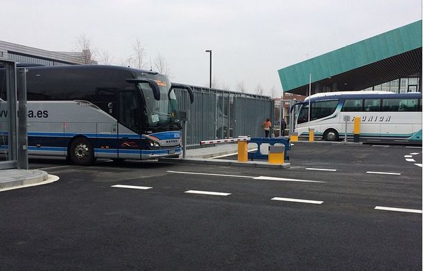 Usuarios del bus Donosti-Vitoria también quieren parar en la UPV