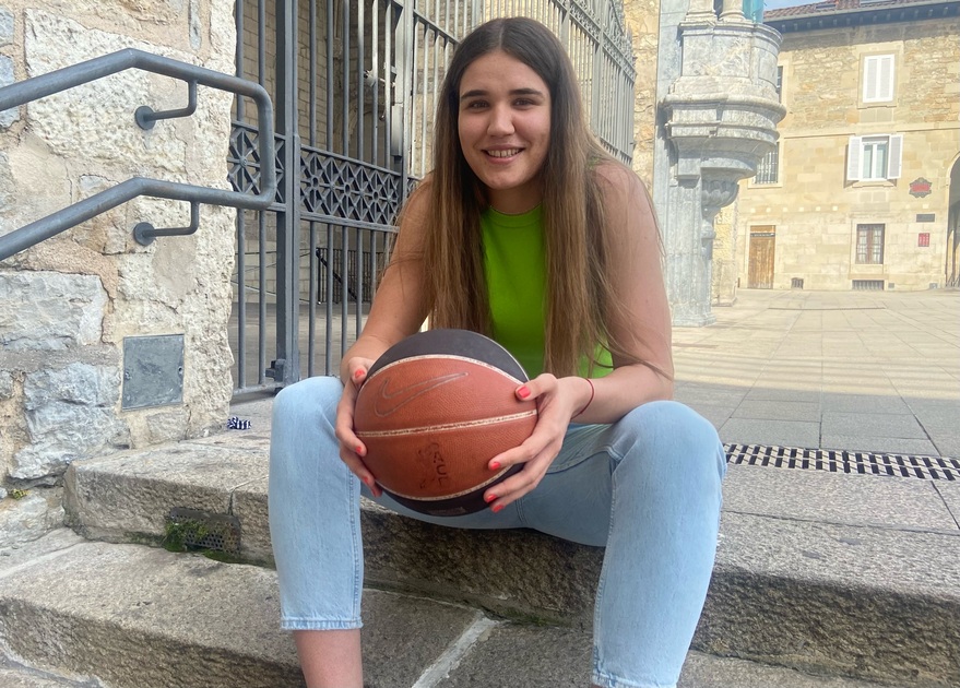 Nerea Hermosa: el techo vitoriano del baloncesto femenino español